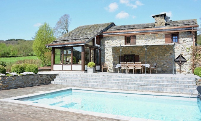 Trois-Ponts House | Farmhouse in Belgium near Lake Coo & Jacuzzi