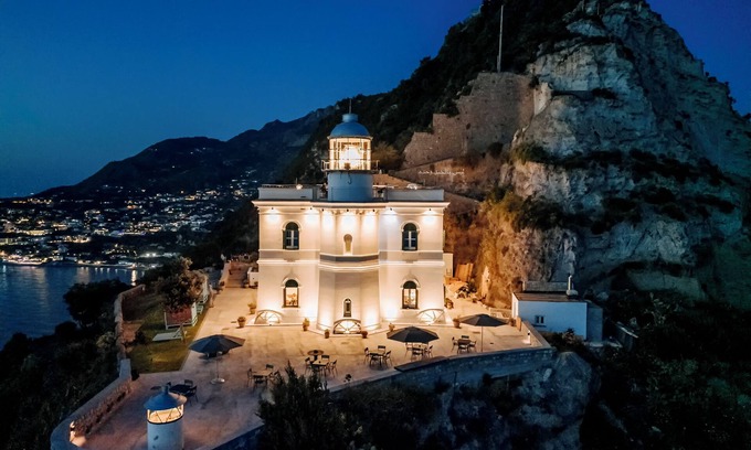 Panza House | Faro Punta Imperatore