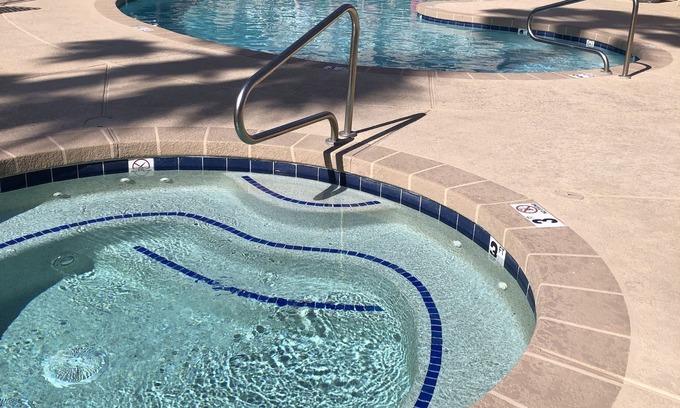 Superstition Lakes Condo | Feb 1-15, 2026 AVAILABLE. MAIN FLOOR 2 BED/2 BATH, PATIO, NEAR POOL/SPA; GOLF