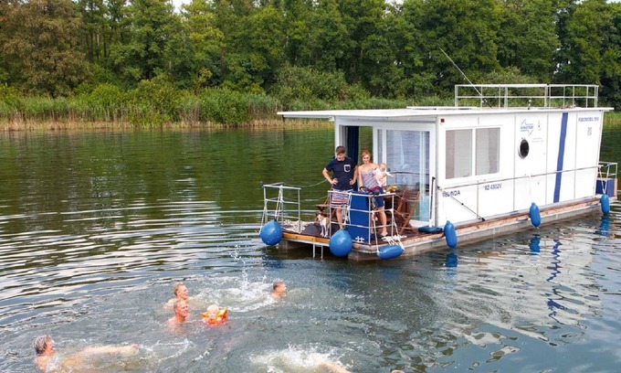Priepert Boat Rental | Febomobil 990 - license-free houseboat - KUHNLE-TOURS Priepert