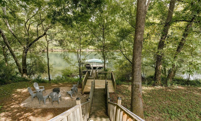 Pangburn House | February & March Specials! See Listing For Details!