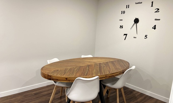 Kamloops House | Feel at home in This 2 Bedroom Basement Suite