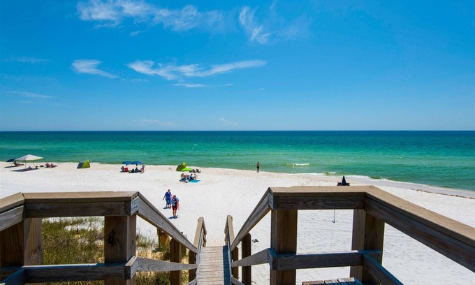 Seacrest House | FEELIN` TIPSEA 3 BR/3 BA Sleeps 10 Bikes Close to Beach and Pool