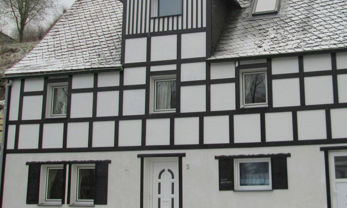 Oberkirchen Apartment | Ferienhaus in Sauerland nahe Winterberg Skifahren