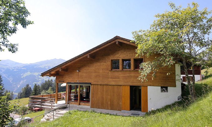 Pany Apartment | Ferienhaus Bim Waldji by Interhome