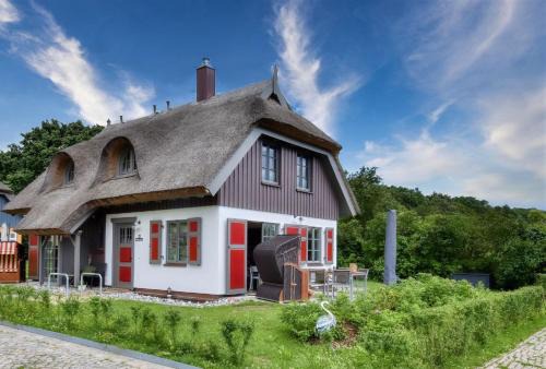 Putbus House | Ferienhaus Große Lage 16 Feriendorf Klein Stresow Rügen by ruyastay