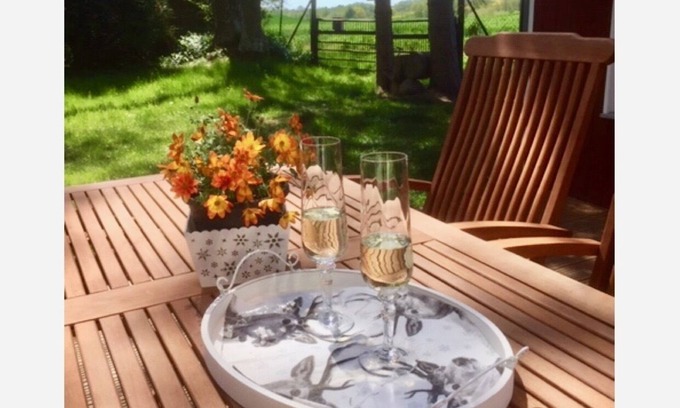 Wildberg House | "Ferienhaus HYGGE" idyllically situated on the edge of a field and forest, 10 minutes to the lake!