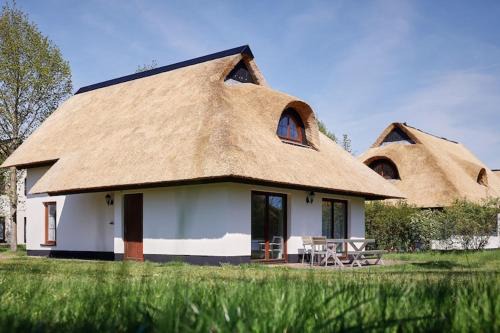 Dobbin-Linstow House | Ferienhaus im Van der Valk Resort in Linstow