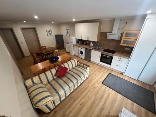 Karin Apartment | Ferienwohnung Alt Karin