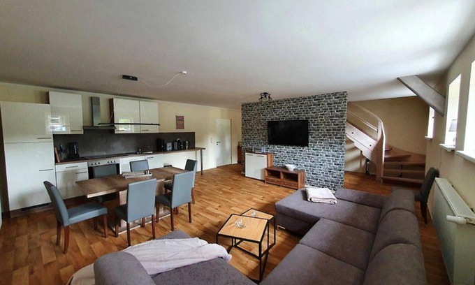 Stiege Apartment | Ferienwohnung Am Bahnhof