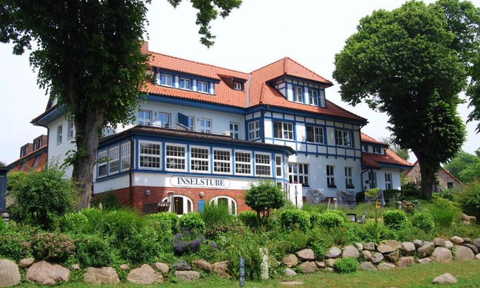 Kloster Hotel | Ferienwohnung auf Hiddensee im Ort Kloster