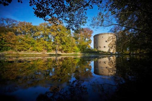 Goslar Old Town Apartment | Ferienwohnung Burg Im Zwinger Burgfee