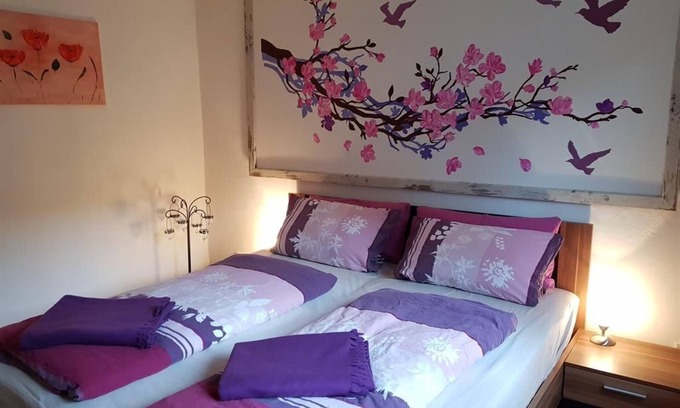 Monreal Apartment | Ferienwohnung Burgblick - 4-Bett-Ferienwohnung shower/toilet, non-smoking