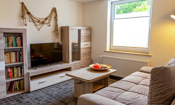 Freest Apartment | Ferienwohnung Erdgeschoss - Ferienwohnungen Dreimaster