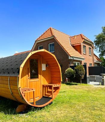 Sturenburgshof Apartment | Ferienwohnung Lüttje Huck - Seeblick 1