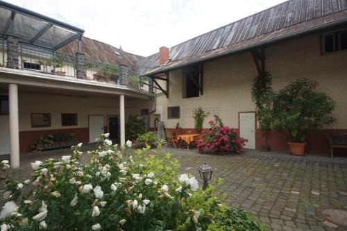 Lonnig Apartment | Ferienwohnung Moog