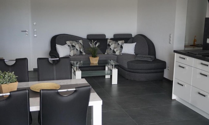 Neuenbuerg Apartment | Ferienwohnung Schauinsland