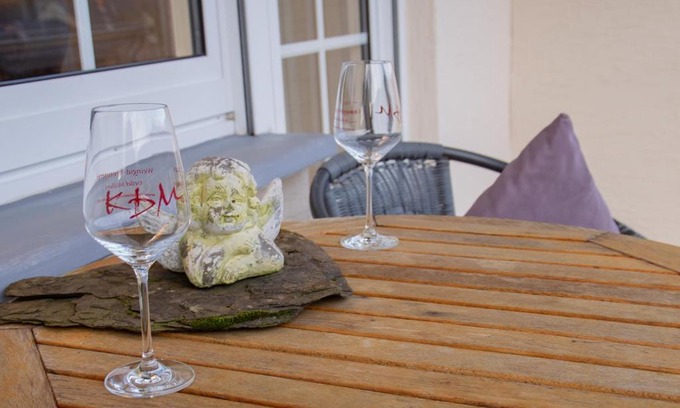 Krov Apartment | Ferienwohnung Weingut KDM