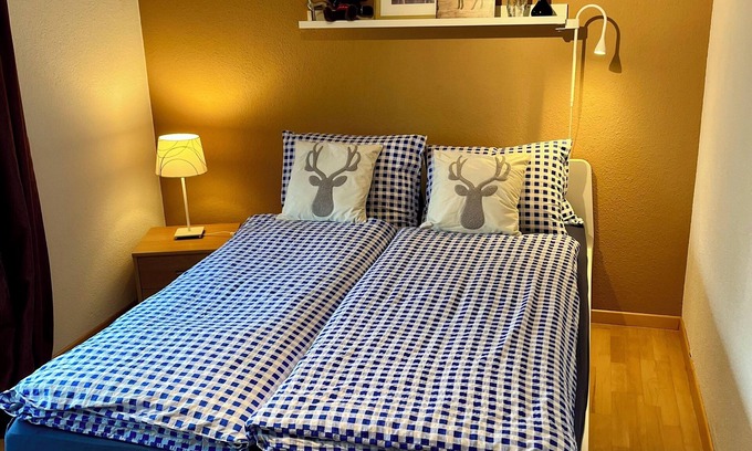Steffisburg Apartment | Ferienwohnung Zulg- with separate Garden Tiny House for up to 9 People