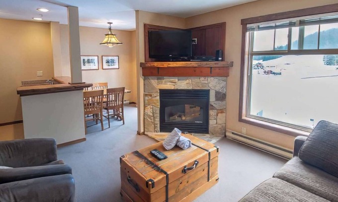 East Kootenay Condo | Fernie - Snow Creek Lodge #209