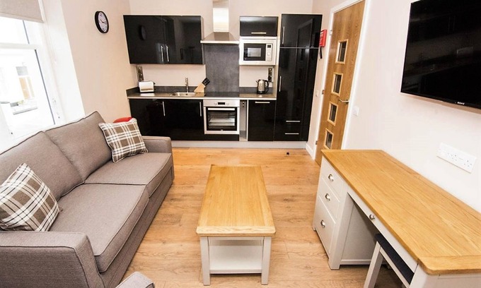 Lerwick Apartment | Fethaland - sleeps 4 guests in 1 bedroom- Double sofa bed in living area