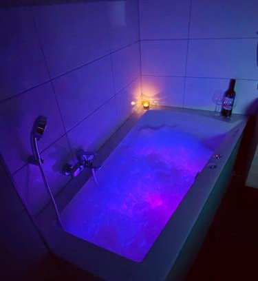 Wernigerode Old Town Apartment | FeWo Lebenslust mit Whirlpoolbadewanne #Innenstadt#Außenbereich von Harztraveler