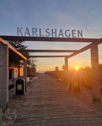 Karlshagen Apartment | Fewo Wellenreiter Usedom 200 m zum Strand mit Balkon Parkplatz Wlan