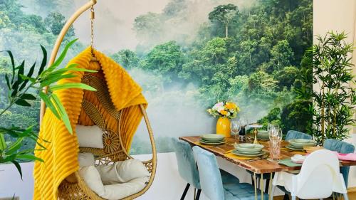 Schwerin Apartment | FeWoZauber - Domschloss, Zentrum, 6 Personen, Business, Dachterrasse, Familien