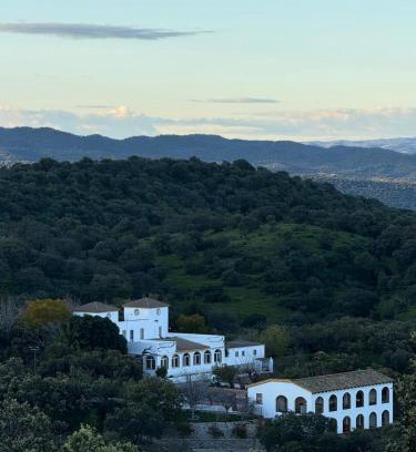 La Puebla de los Infantes Villa | Finca Jaralta de Carmen