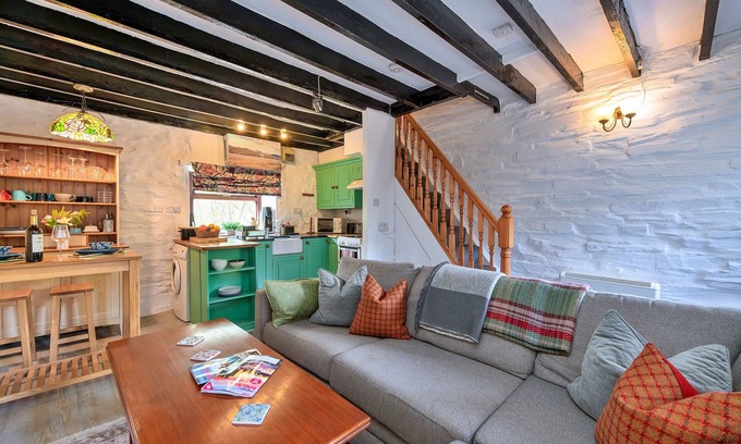 Dolwyddelan Cottage | Finest Retreats | Bwthyn Siabod