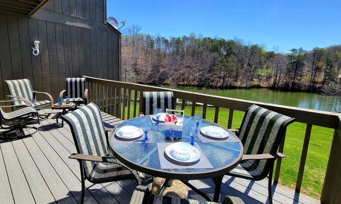 Goodview House | Finnegan's Wake - SML
