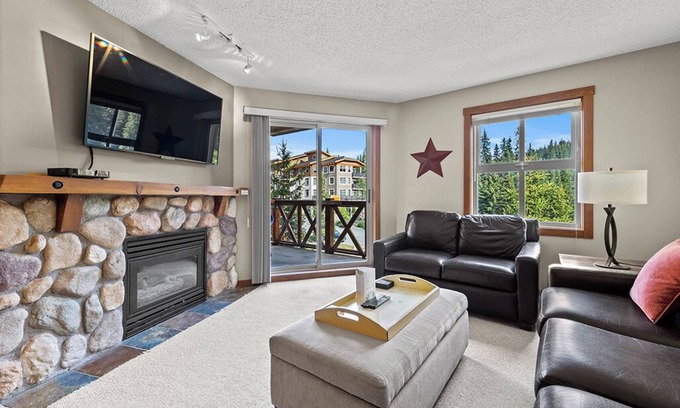 Sun Peaks Condo | Fireside 321: Delightful 1BDRM Condo, Central Village, w/shared Hot Tub