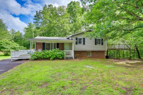 Ararat House | Fish, Hike and Unwind Remote Home in Ararat!