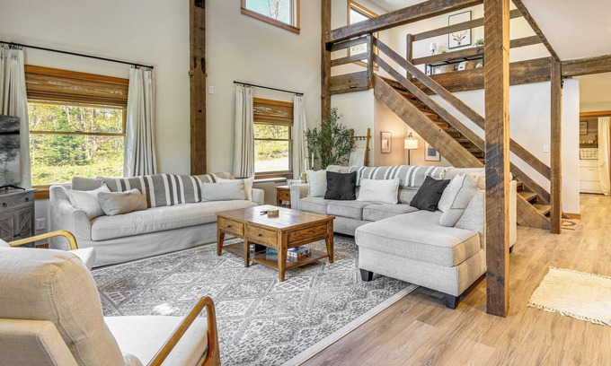 Eden House | Fish, Hike & Ski: Spacious Family Escape in Eden