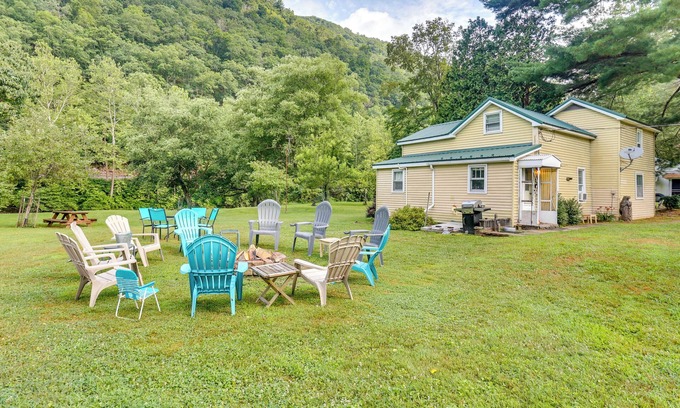 Frenchville House | Fishing & Kayaking: Creekside Sinnamahoning Home!