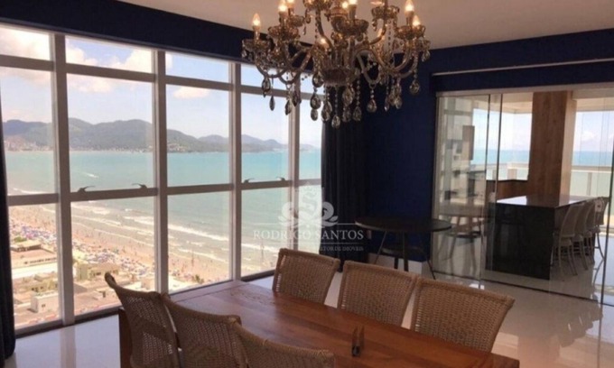 Andorinha Apartment | Fit luxury 4 suites, 4 parking spaces - Meia Praia 1 ° Avenida ..