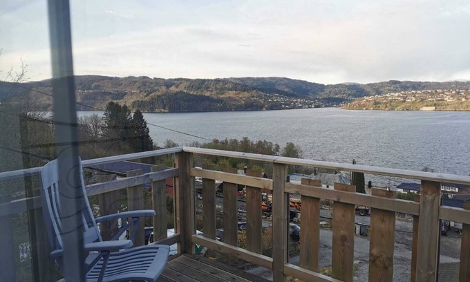 Asane Apartment | FjordView with Balcony Top Floor Apartment