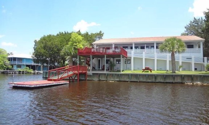 Steinhatchee House | Flamingo Villa -Waterfront home, private dock with sunset views for 10 guests