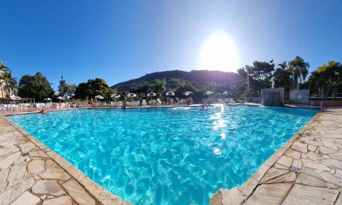 Aguas de Lindoia Apartment | Flat 206 Hotel Cavalinho Branco (3 piscinas, elevador, sauna)