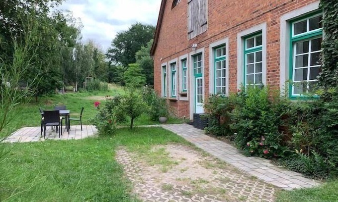 Blowatz Apartment | Flat in Dreveskirchen with small garden