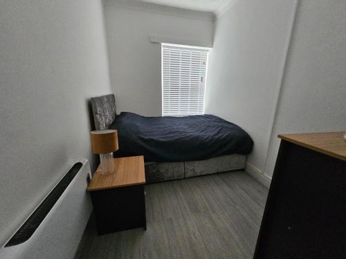Bridgend Apartment | Flat - Sleeps 4 - WiFi