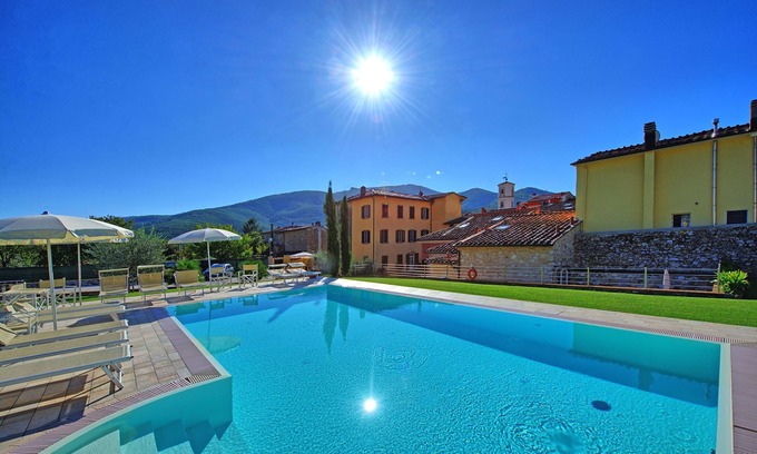 Santa Maria del Giudice Apartment | Flavia 3 - Vacation Rental with swimming pool in Lucca