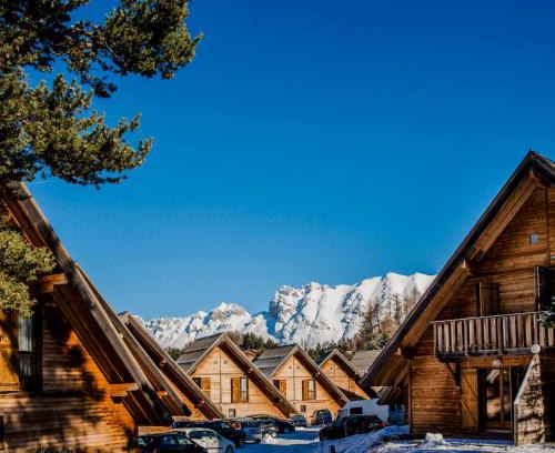 La Joue du Loup Apartment | Flocons du Soleil by Actisource