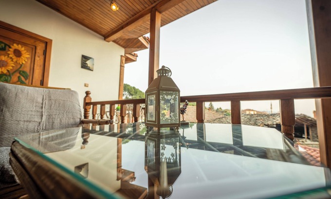 Birgi House | FLORA BİRGİ TAŞ KONAK