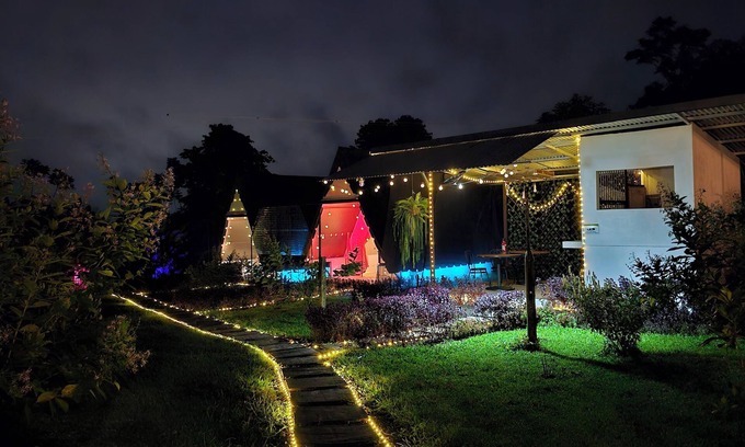 La Fortuna Ski Chalet | Flora Glamping de Abuela