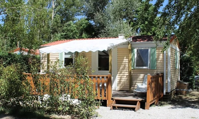Saint Maime House | Flower Camping La Rivière * - Mobil-Home Standard 29m2 (2 bedrooms) + covered terrace 5 people