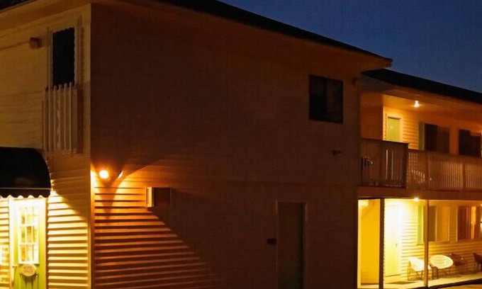 Wells Hotel | Footbridge North Hotel