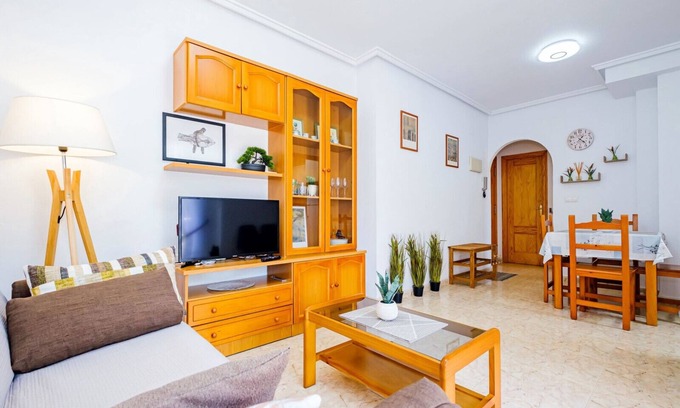 Torrevieja Apartment | For rent one bedroom apartment 500 meters from the sea and the beach