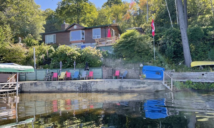 Greater Madawaska House | For Rent-Waterfront Home in Nettleton Bay on beautiful Calabogie Laken