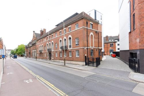 Leicester City Centre Apartment | For Students Only Private Ensuite at Newarke St